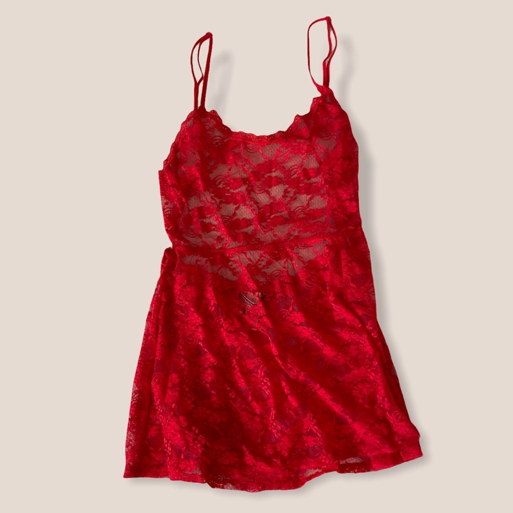 NWT VICTORIA’S SECRET RED LACE BABYDOLL SET SMALL